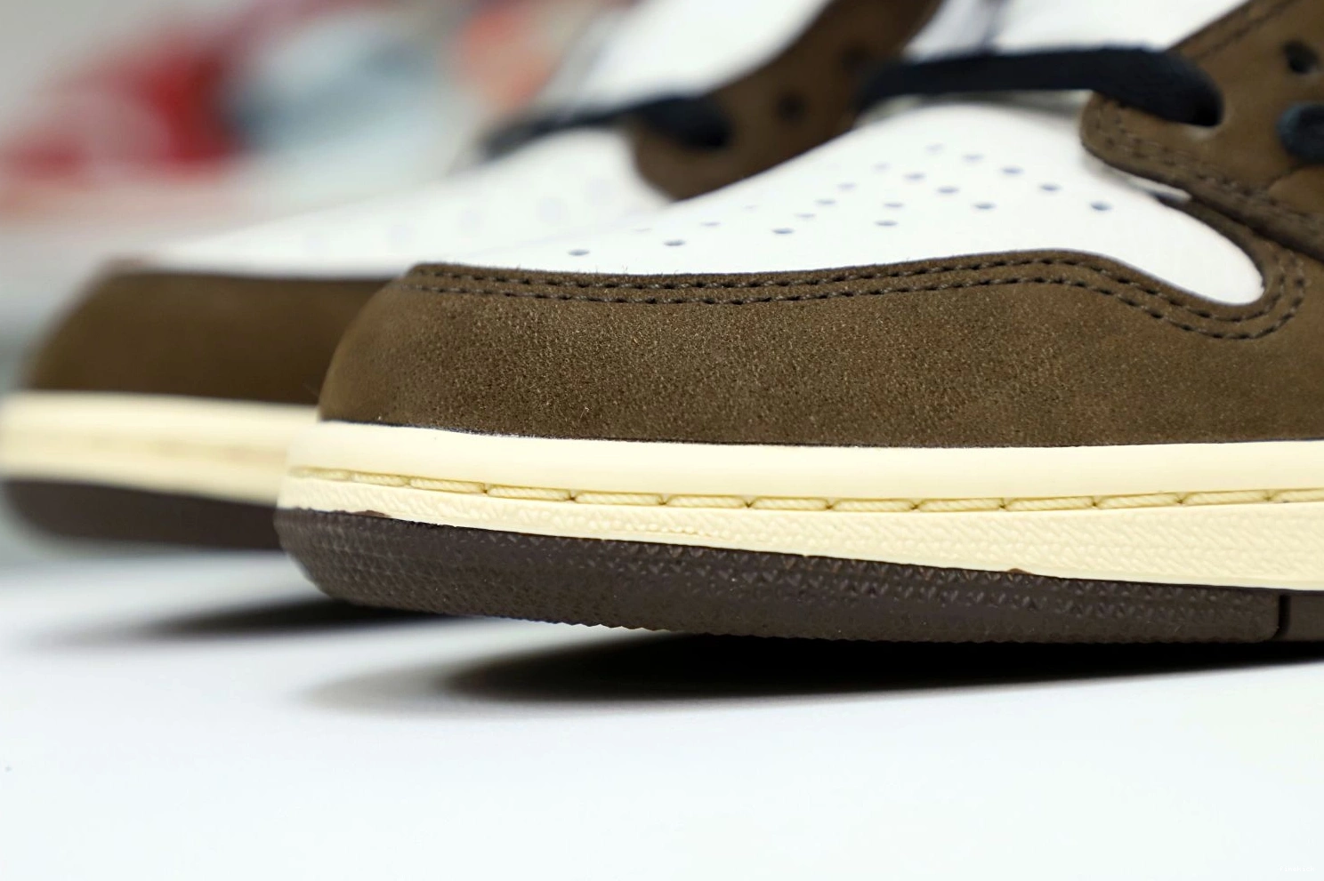 HIGH JORDAN 'MOCHA' SCOTT TRAVIS X AIR RETRO OG 1 0716